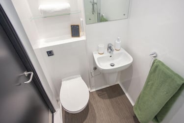 Premium Plus Studio at Crown House, Regents Hill, Seven Dials, Brighton, BN13ED - Image 6