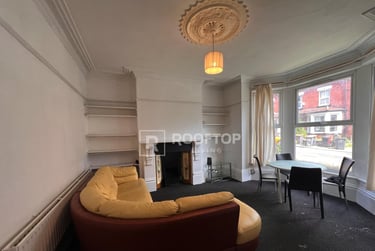 6 bed house, St. Michaels Terrace, Headingley, Leeds, LS63BQ - Image 1
