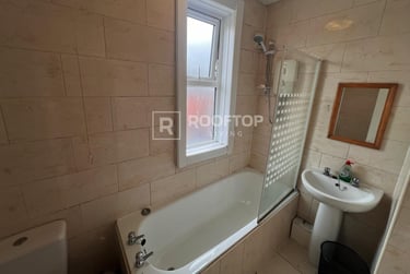 5 bed house, Walmsley Road, Burley, Leeds, LS61NG - Image 10
