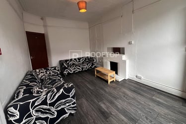 5 bed house, Walmsley Road, Burley, Leeds, LS61NG - Image 3