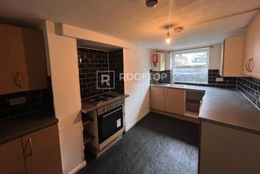 5 bed house, Walmsley Road, Burley, Leeds, LS61NG - Image 4