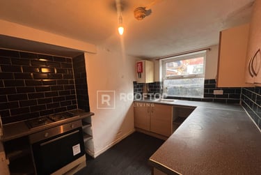 5 bed house, Walmsley Road, Burley, Leeds, LS61NG - Image 5