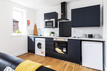 2 bed house, Royal Park Road, Hyde Park, Leeds, LS61FR - Image 3