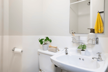 Standard Ensuite - Image 3