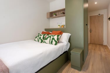 Classic Ensuite - Image 7