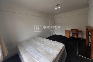 4 bed house, Dennistead Crescent, Headingley, Leeds, LS63PU - Image 9