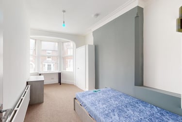 8 bed house, Seely Road, Radford, Nottingham, NG71NU - Image 2