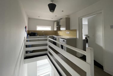 1 bed house, Churchgate, City Centre, Loughborough, LE111UD - Image 1