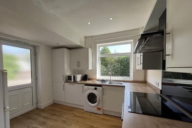 6 bed house, Newcastle Road, Nevilles Cross, Durham, DH14AD - Image 3
