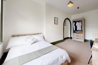 9 bed house, Ashby Road, City Centre, Loughborough, LE113AD - Image 1