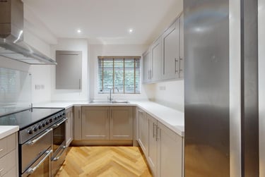 5 bed house, Rothesay Avenue, Radford, Nottingham, NG71PW - Image 3