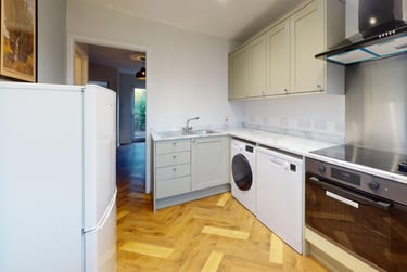 4 bed house, Heron Drive, Lenton, Nottingham, NG72DE - Image 2
