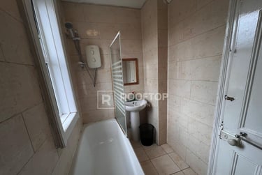 1 bed house, Walmsley Road, Burley, Leeds, LS61NG - Image 9
