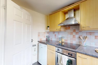 1 bed house, Market Street, City Centre, Loughborough, LE113ER - Image 3