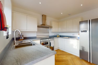 6 bed house, Derwent Drive, City Centre, Loughborough, LE113RJ - Image 10
