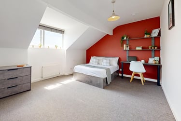 9 bed house, Moorland Avenue, Hyde Park, Leeds, LS61AP - Image 2