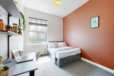 9 bed house, Moorland Avenue, Hyde Park, Leeds, LS61AP - Image 1