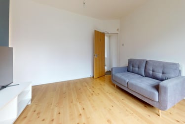 2 bed house, Village Avenue, Burley, Leeds, LS42NX - Image 7