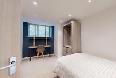 2 bed house, Village Avenue, Burley, Leeds, LS42NX - Image 8