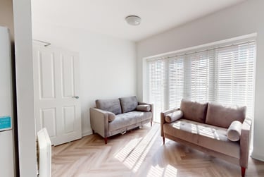 4 bed house, Yalta Court, Woodhouse, Leeds, LS29AG - Image 14