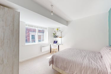 4 bed house, Yalta Court, Woodhouse, Leeds, LS29AG - Image 4