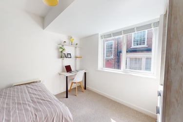 4 bed house, Yalta Court, Woodhouse, Leeds, LS29AG - Image 11