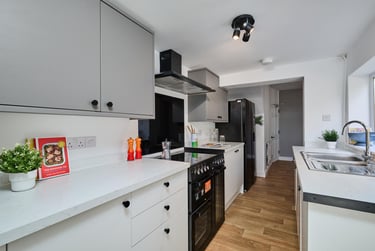 5 bed house, St Kildas Road, Twerton, Bath, BA23QJ - Image 4