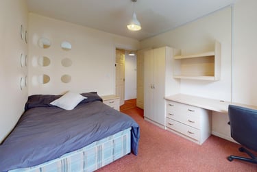 4 bed house, Carlton Close, City Centre, Loughborough, LE115DY - Image 3