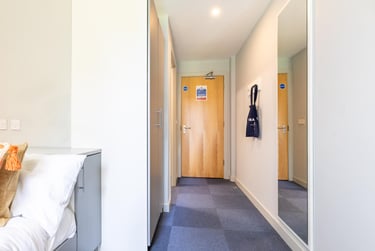 Classic Ensuite - Image 14