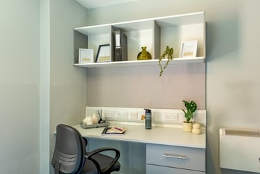 Gold Ensuite - Image 13
