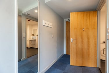 Gold Plus Ensuite - Image 15