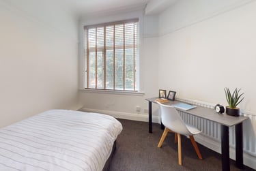 3 bed house, St Michaels Crescent, Headingley, Leeds, LS63AL - Image 4