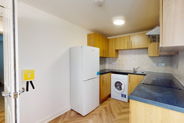 2 bed house, Yalta Court, Woodhouse, Leeds, LS29AG - Image 6