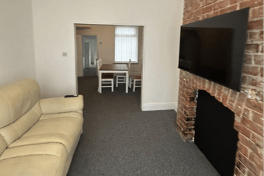 2 bed house, Torrington Street, Newland, Hull, HU52EW - Image 2
