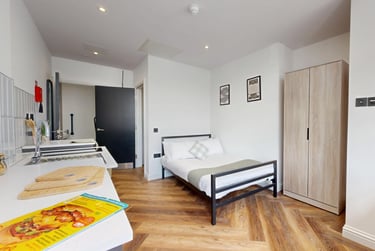 1 bed house, Thurloe Street, Victoria Park, Manchester, M145SG - Image 1