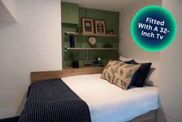 Silver Studio (Loft) at Leonardo, 8 Great George Street, City Centre, Leeds, LS28GZ - Image 1