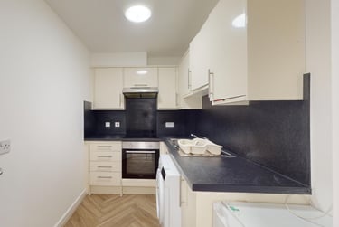 3 bed house, Moorland Avenue, Hyde Park, Leeds, LS61AP - Image 3