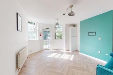3 bed house, Moorland Avenue, Hyde Park, Leeds, LS61AP - Image 1