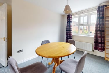 4 bed house, Goods Yard Close, City Centre, Loughborough, LE115EB - Image 4
