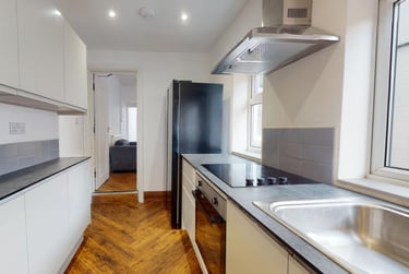 4 bed house, Rosebery Street, City Centre, Loughborough, LE115DX - Image 11