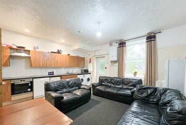 7 bed house, Crookesmoor Road, Crookes, Crookesmoor, Sheffield, S101BD - Image 4