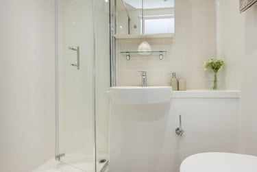 Top Floor Classic Studio - Image 4