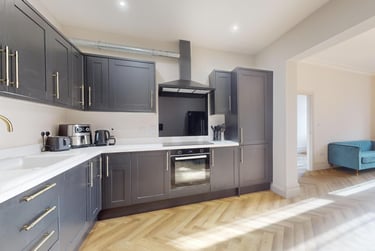 5 bed house, Storer Road, City Centre, Loughborough, LE115EQ - Image 3