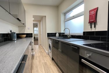 4 bed house, Rosebery Street, City Centre, Loughborough, LE115DX - Image 6