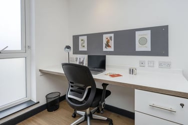 8 Bed Premium En-suite at Innovo House, 60 Devon Street, Low Hill, Liverpool, L38AJ - Image 2