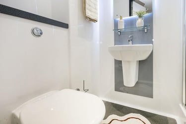 8 Bed Premium En-suite at Innovo House, 60 Devon Street, Low Hill, Liverpool, L38AJ - Image 4