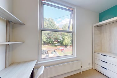3 bed house, Moorland Avenue, Hyde Park, Leeds, LS61AP - Image 1