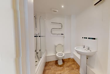 2 bed house, St Ann's Place, Kirkstall, Leeds, LS53LF - Image 5