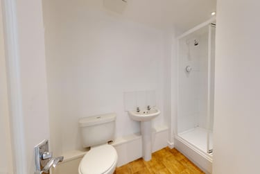 2 bed house, St Ann's Place, Kirkstall, Leeds, LS53LF - Image 6