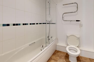 2 bed house, St Ann's Place, Kirkstall, Leeds, LS53LF - Image 9